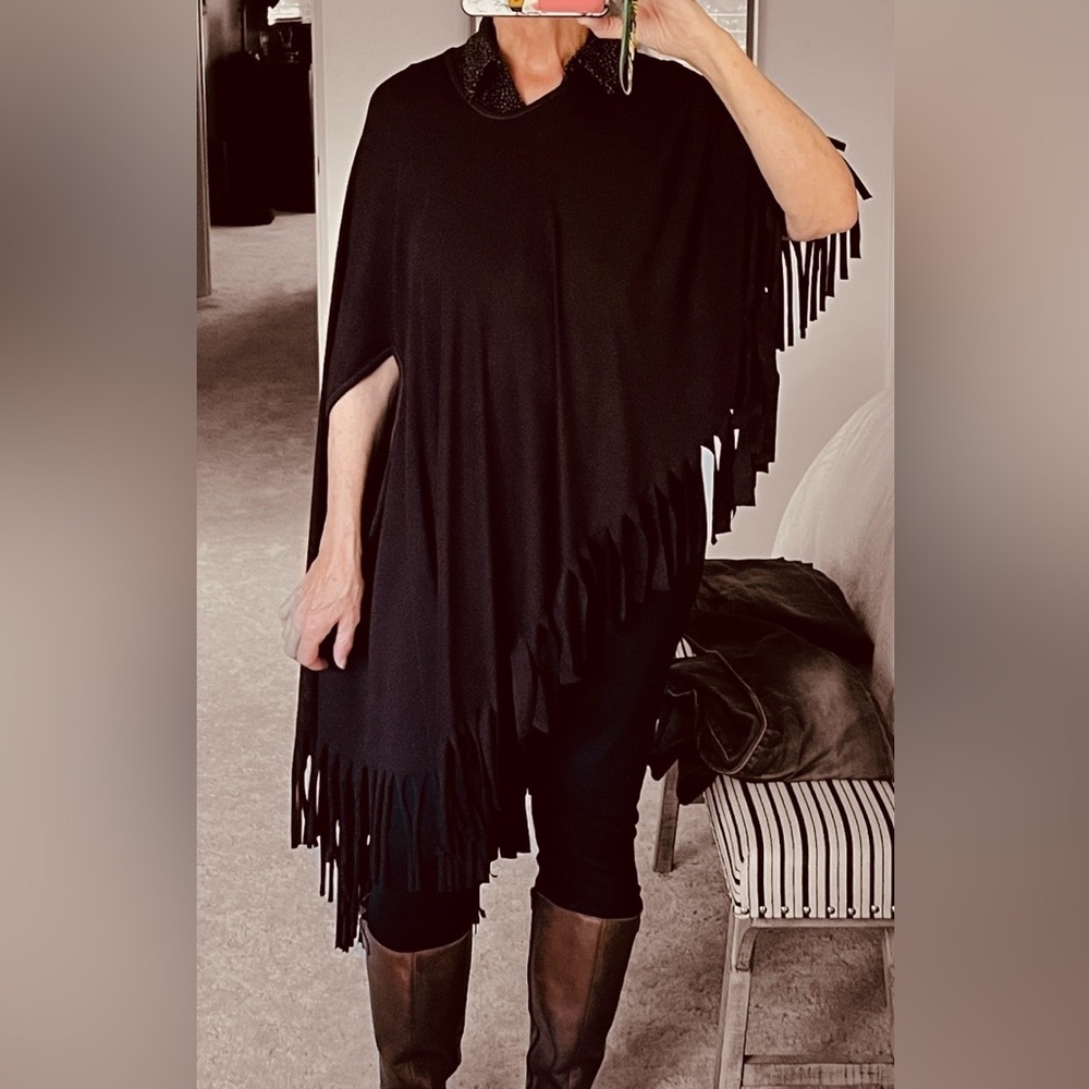 Rich Fringed Brown Cape